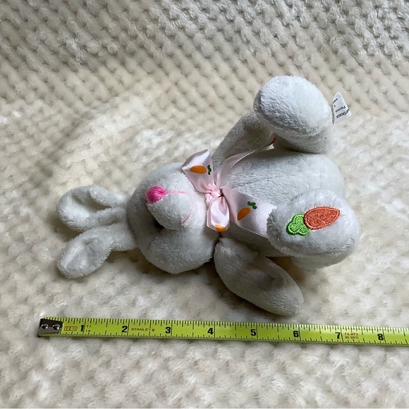 Unbranded White Plush Bunny Rabbit Embroidered Carrot Foot Stuffed Animal Toy - Picture 9 of 12